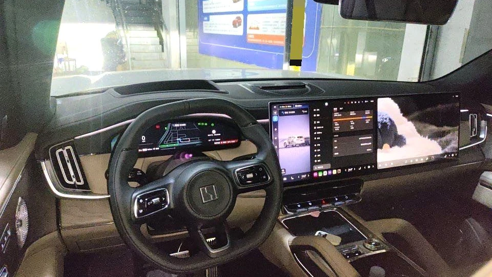 ZEEKR 8X photo 3