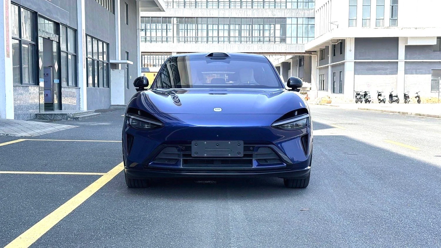 Xiaomi YU7 photo 2