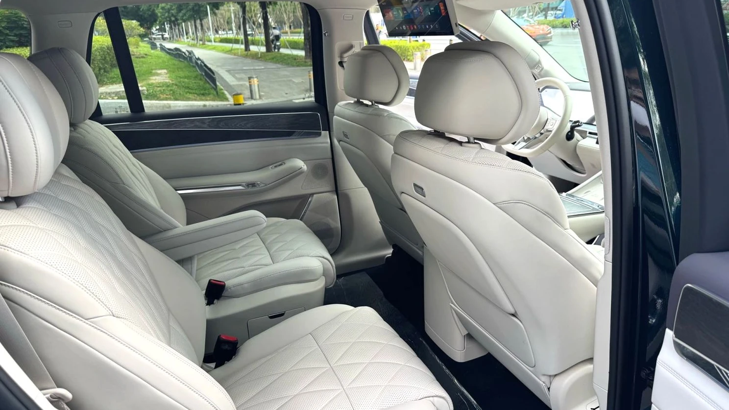 BYD Datang EV photo 3