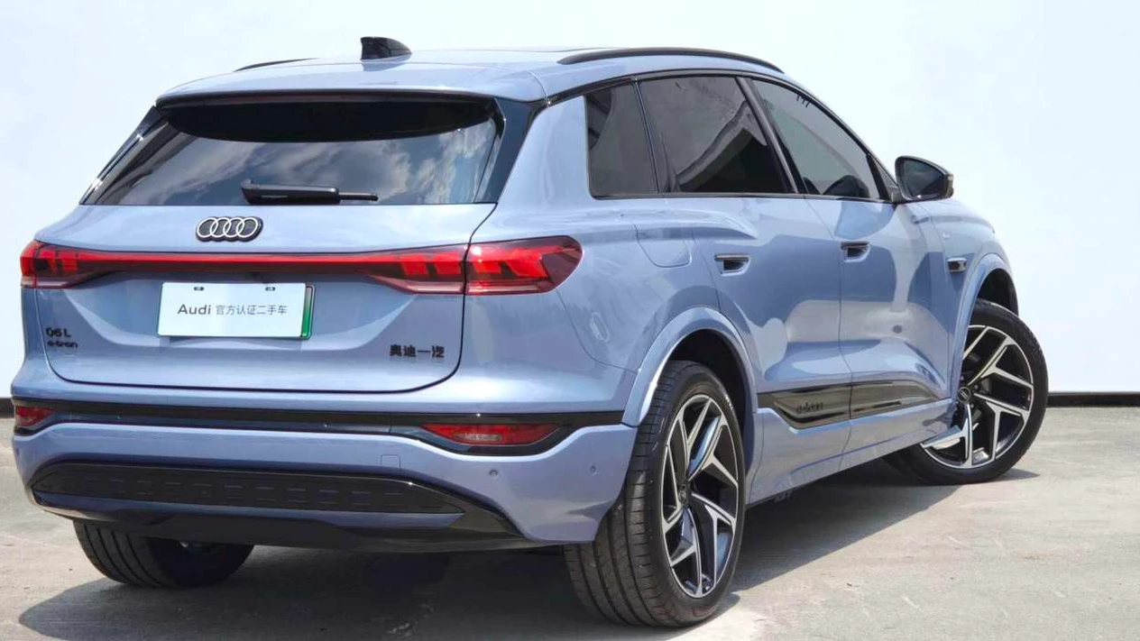 Audi Q6L e-tron photo 3