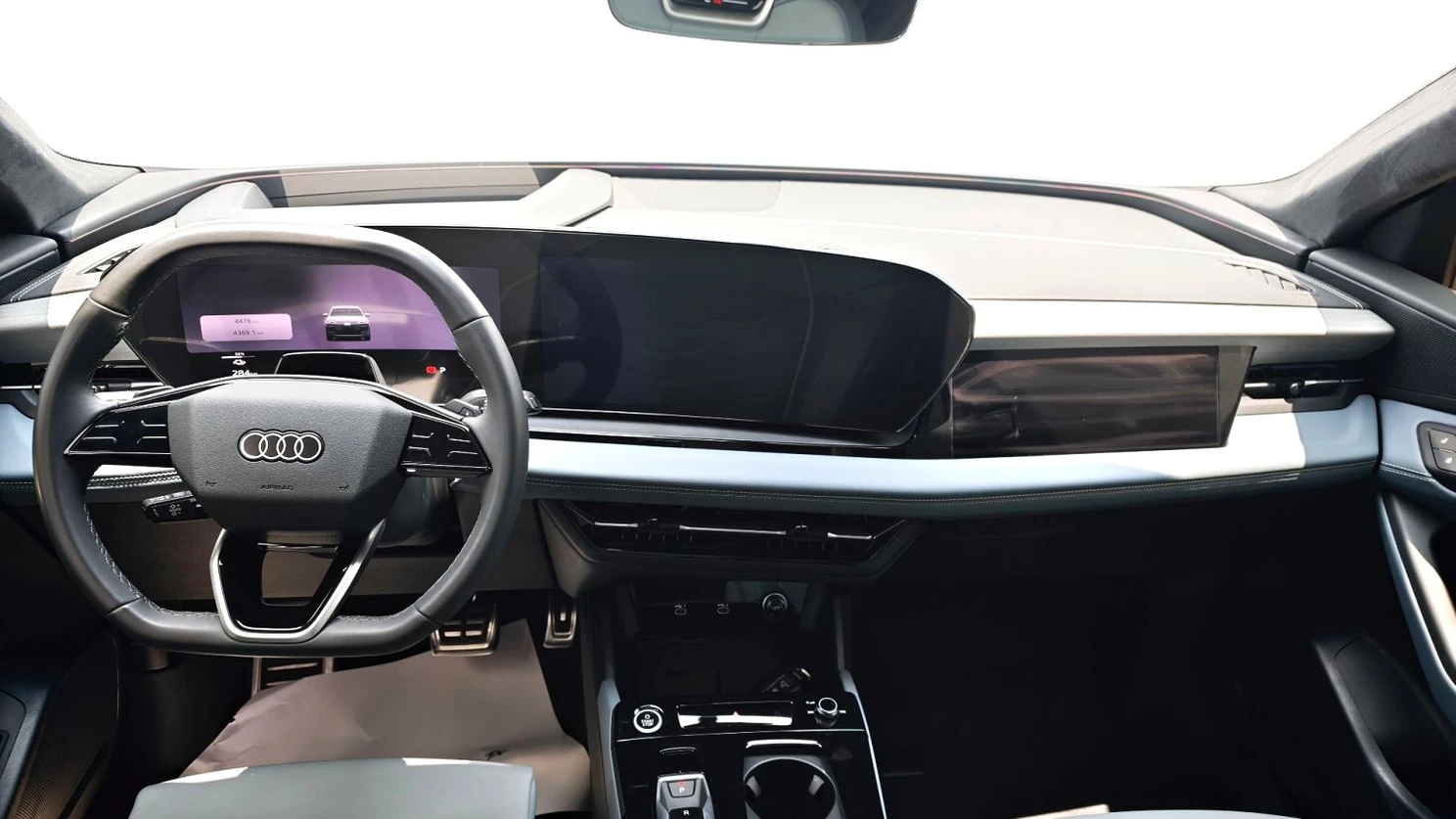 Audi Q6L e-tron photo 5