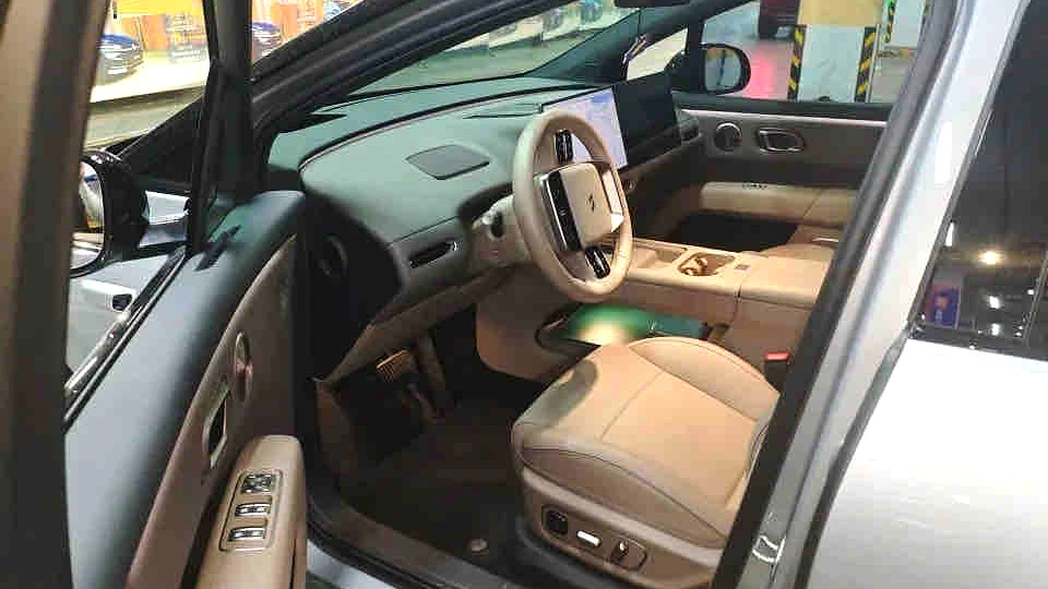 Li Auto i6 photo 5