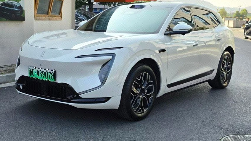 2027 Avatr 07L Max+ Electric