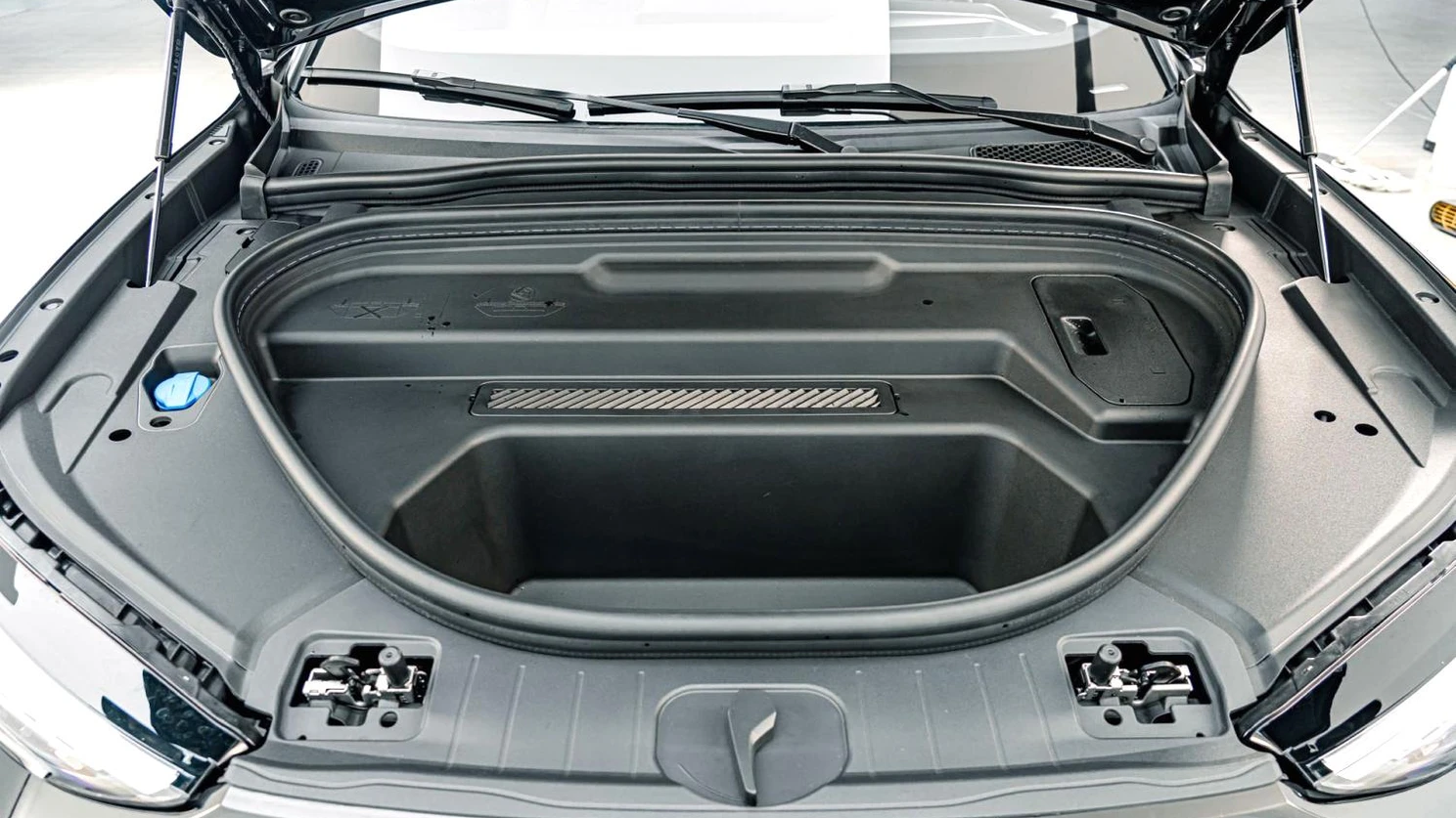 Audi Q6L Sportback e-tron photo 12