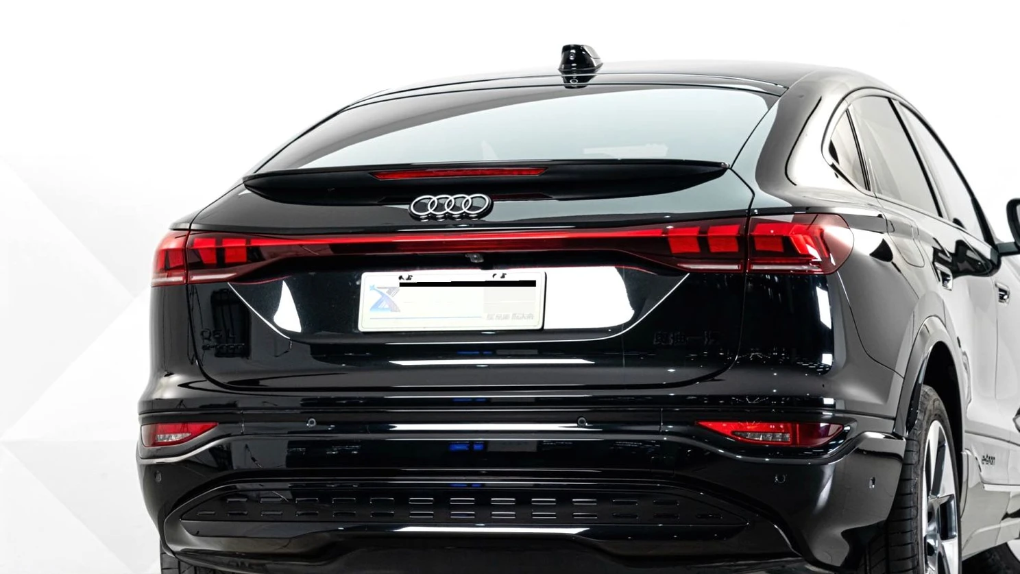Audi Q6L Sportback e-tron photo 5