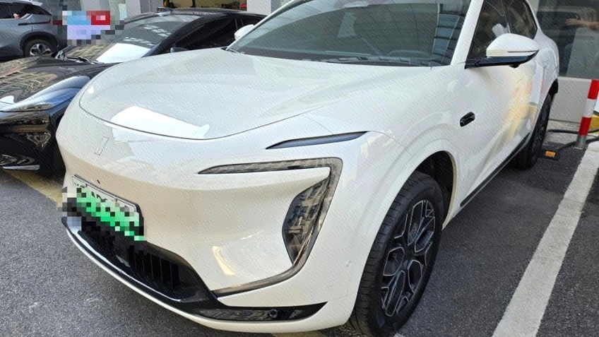 2027 Avatr 07L