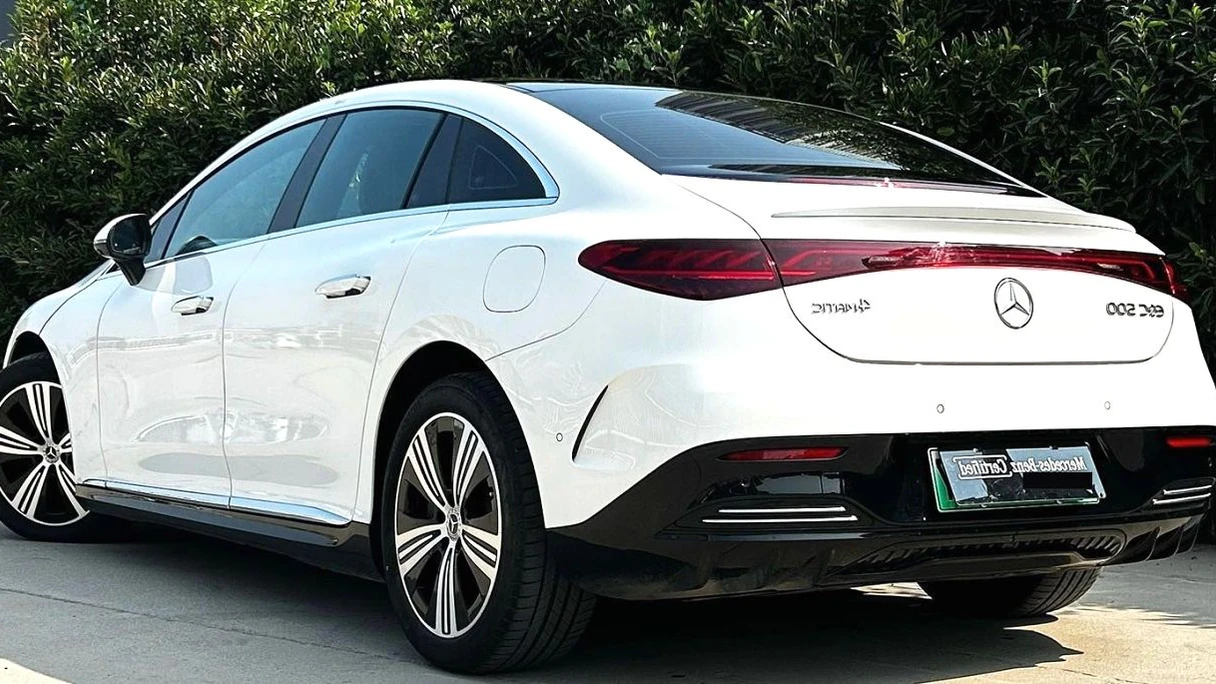 Mercedes-Benz EQE photo 3