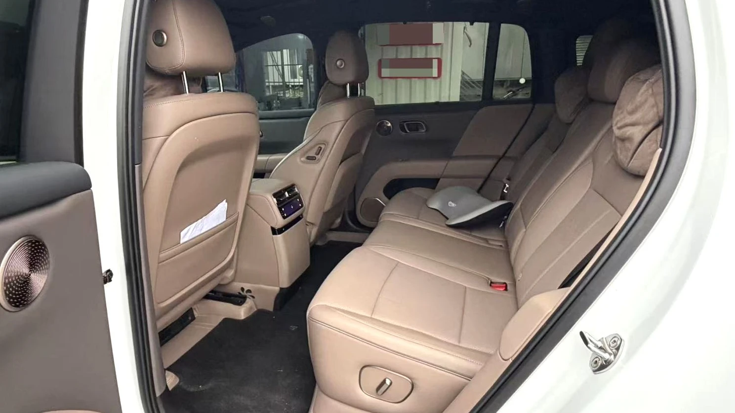 Li Auto i6 photo 10