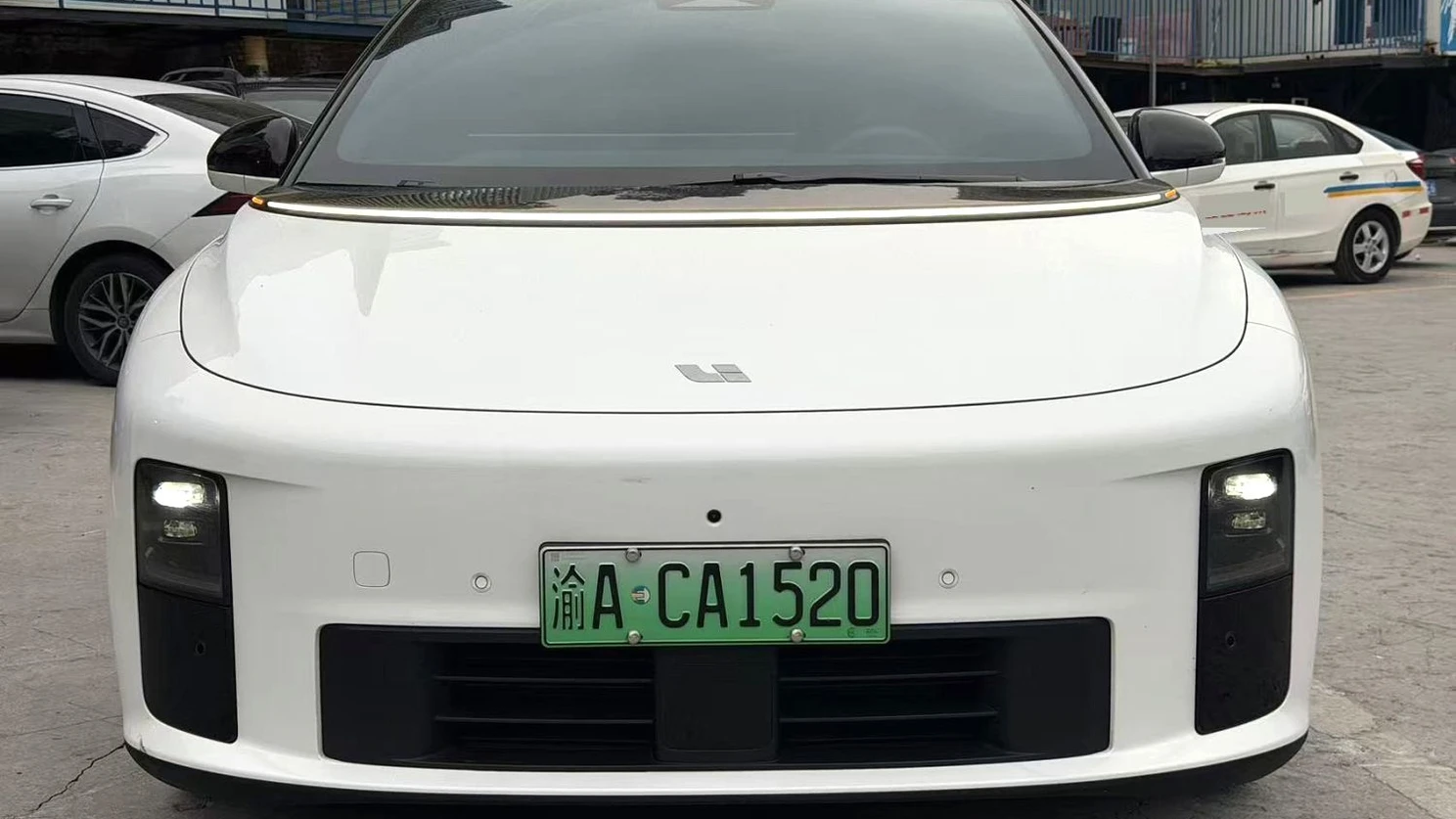 Li Auto i6 photo 3