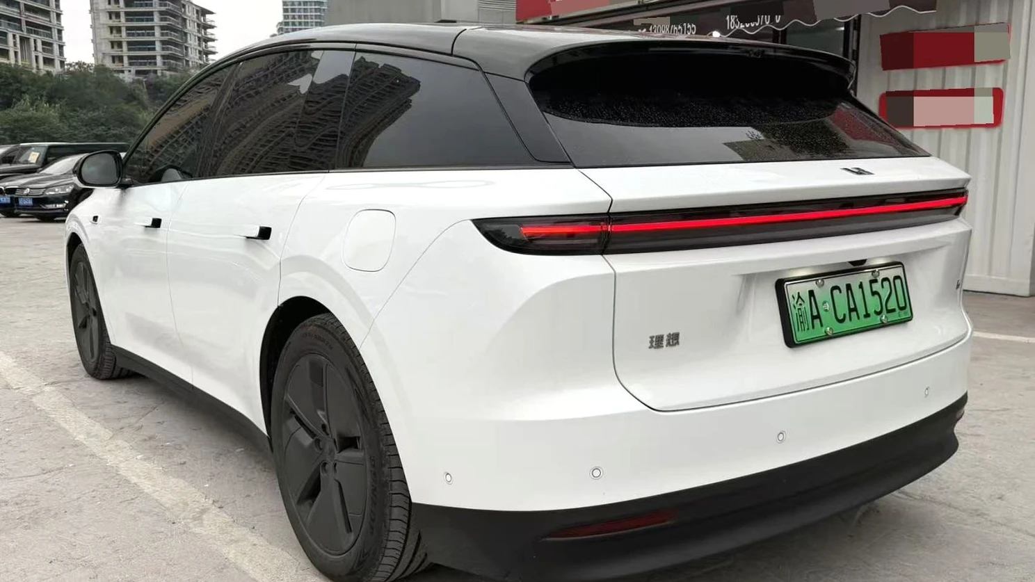 Li Auto i6 photo 9