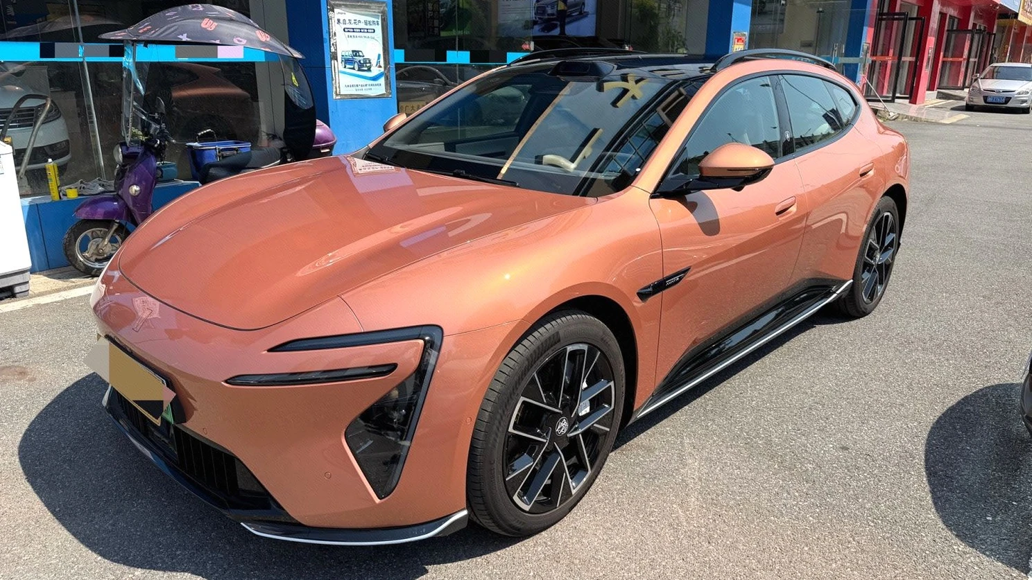 2026 Avatr 06T Performance Electric - 6,000 km