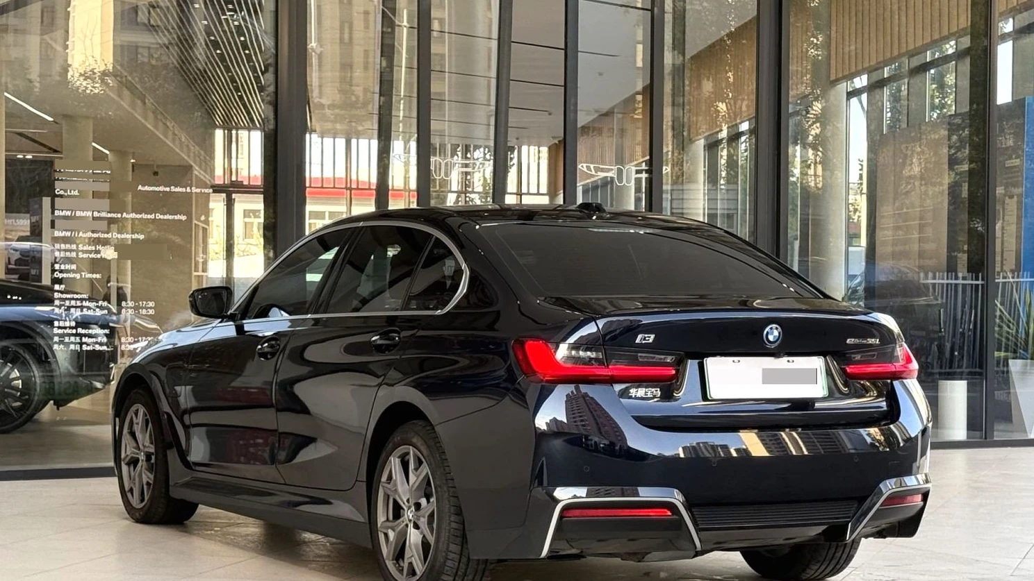 BMW i3 photo 2