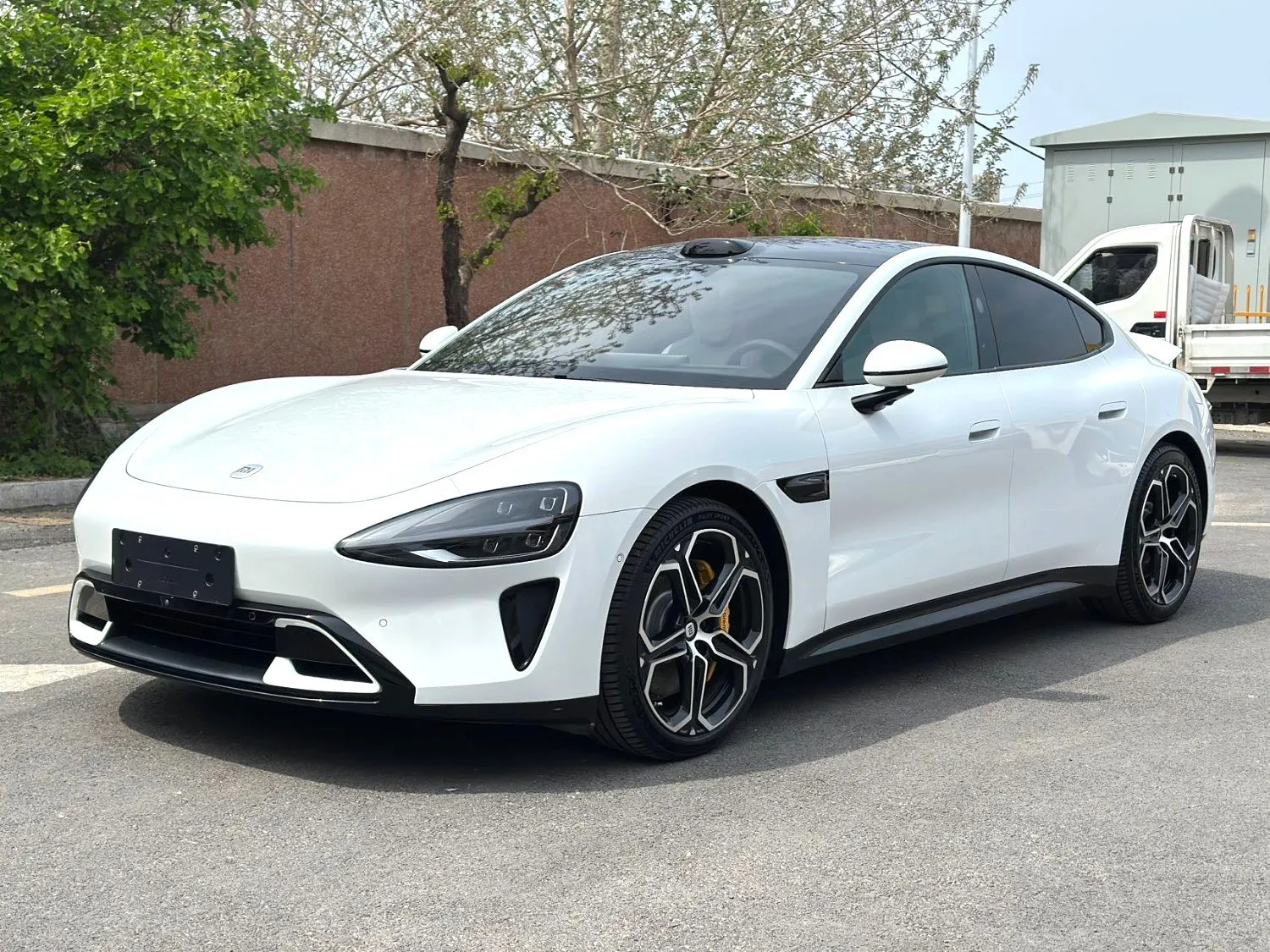 Xiaomi 2025 SU7 800km AWD ultra-long battery life high-end smart driving Max version